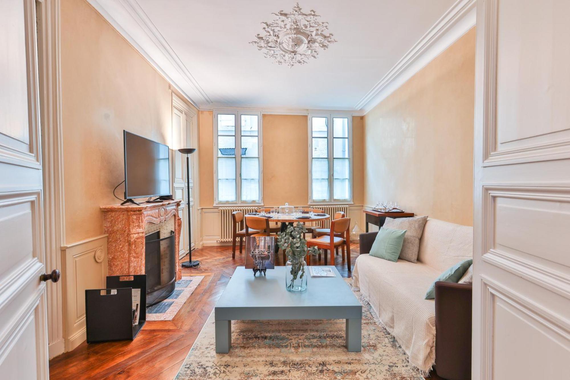 Appartement Le CORDON BLEU # Vieux-Cognac # Jardin Extérieur photo