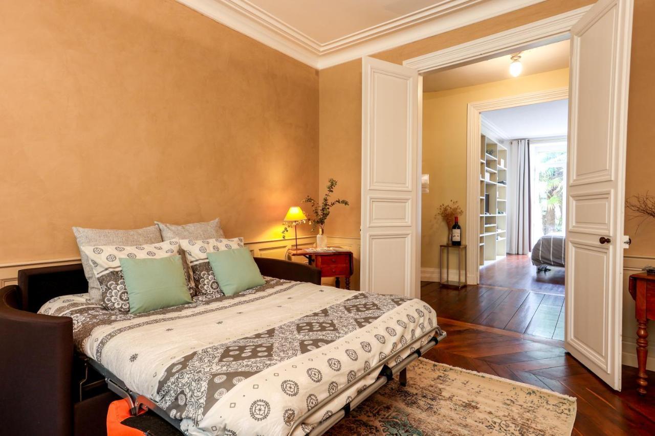Appartement Le CORDON BLEU # Vieux-Cognac # Jardin Extérieur photo